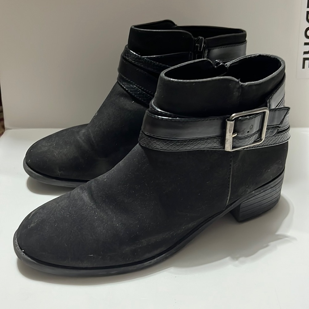 Black Booties with Side Zipper